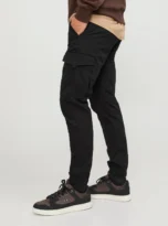 jackjones-pantalonescargoslimfit-negra4