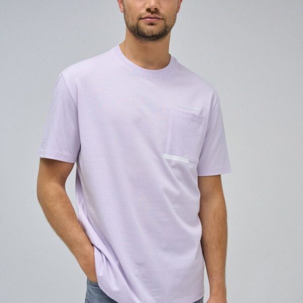 Camiseta Bolsillo Lila Salsa