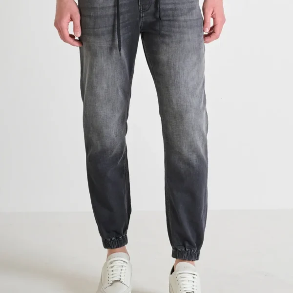 Jogger Jake Negro Morato